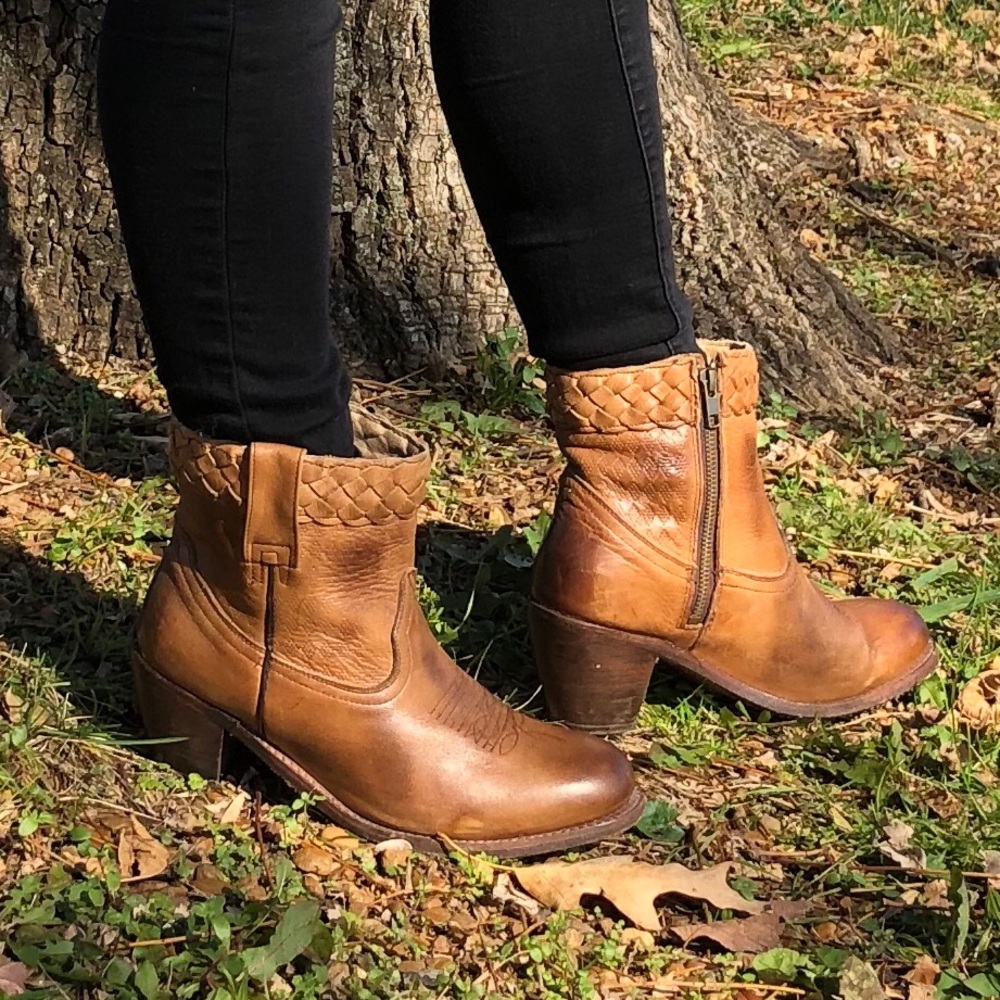 Bed Stu Brown leather Booties size 9